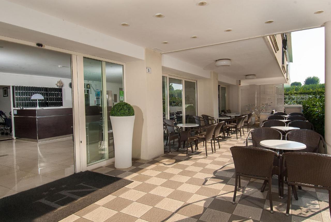 Hotel Niagara Cattolica Luaran gambar