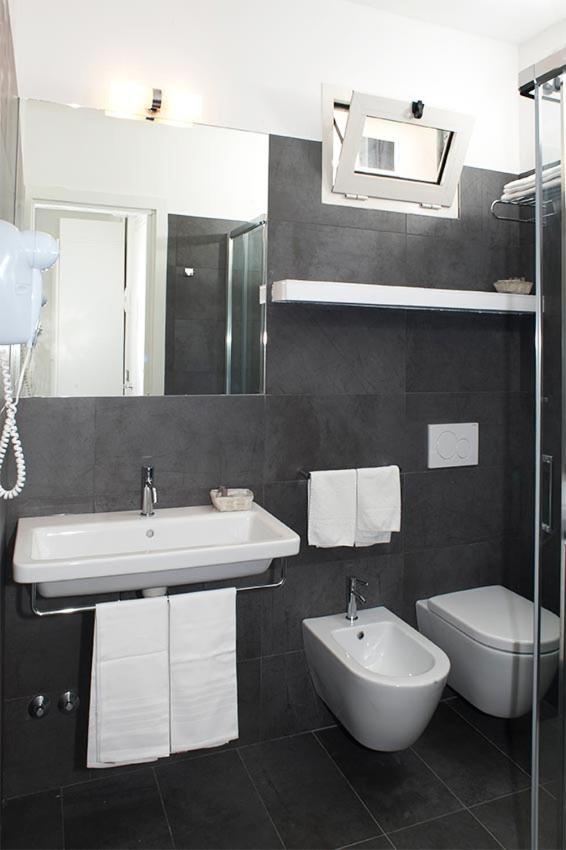 Hotel Niagara Cattolica Luaran gambar