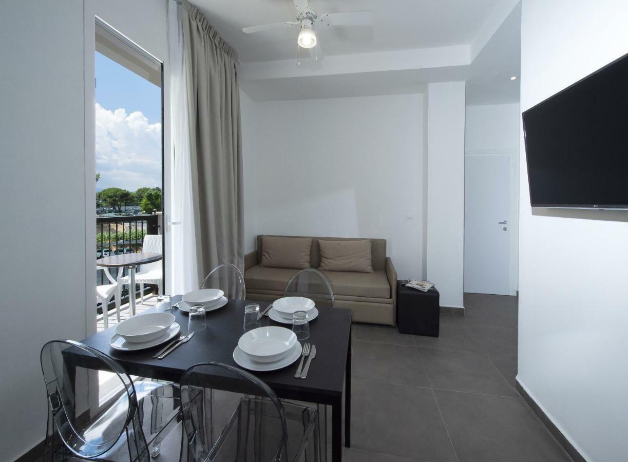Hotel Niagara Cattolica Luaran gambar