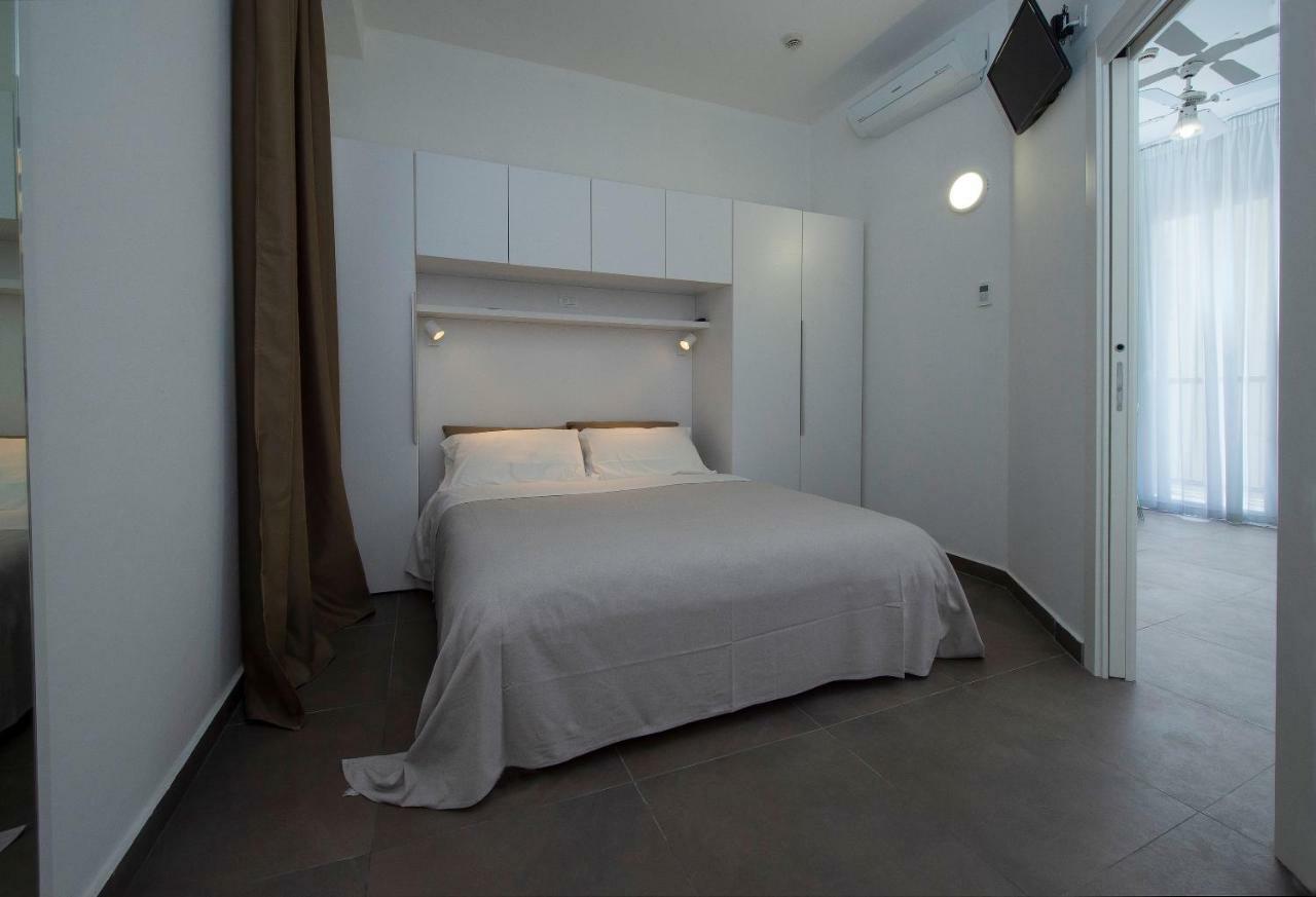 Hotel Niagara Cattolica Luaran gambar